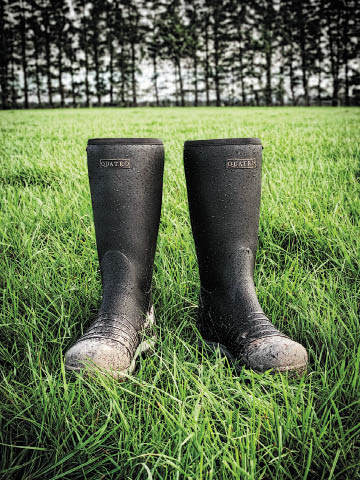 QUATRO Waterproof Farm Boots